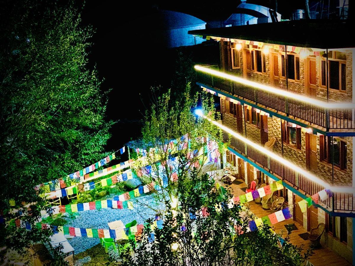 Hostel 360 Degree มะนาลี ภายนอก รูปภาพ