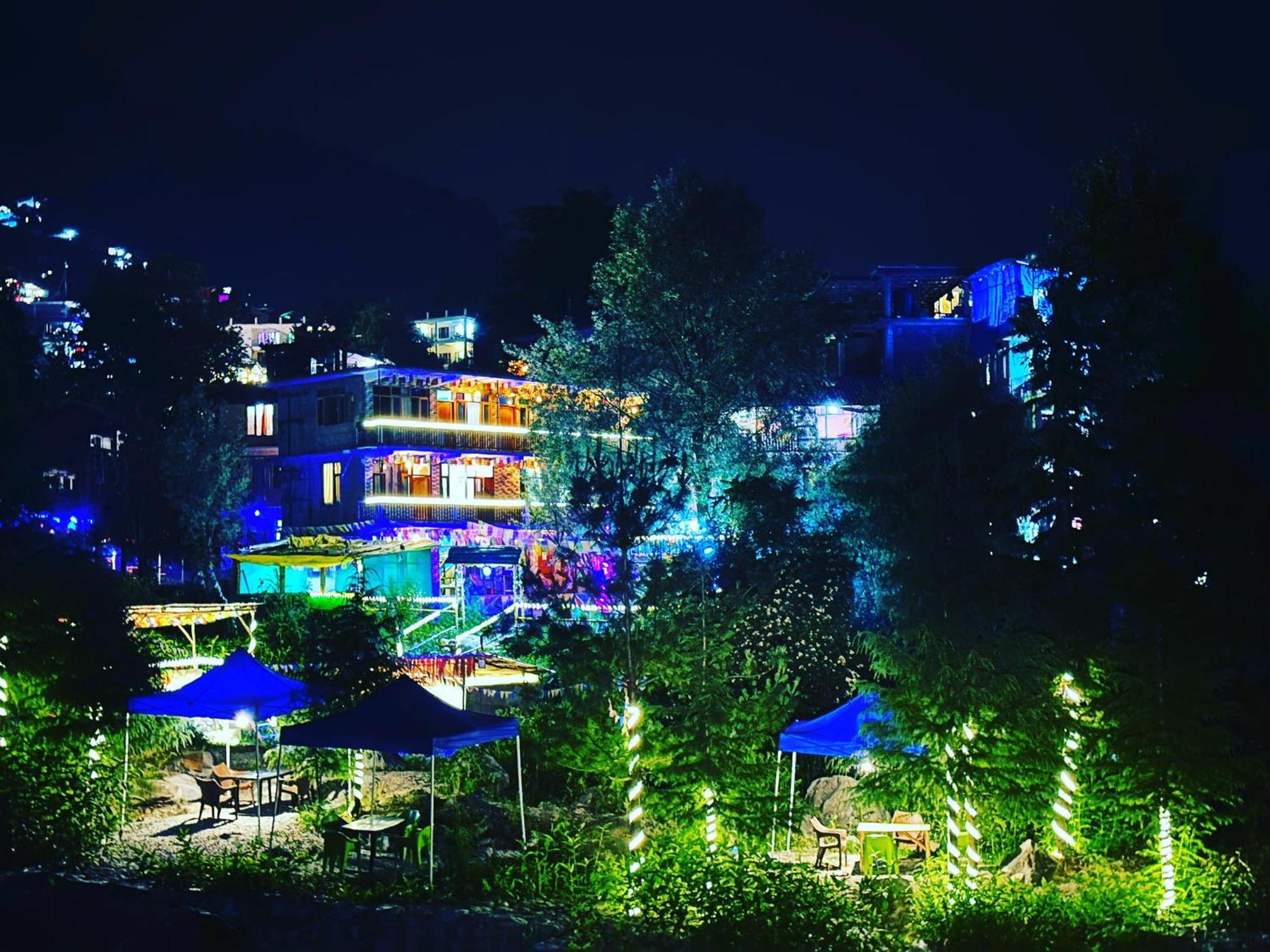 Hostel 360 Degree มะนาลี ภายนอก รูปภาพ